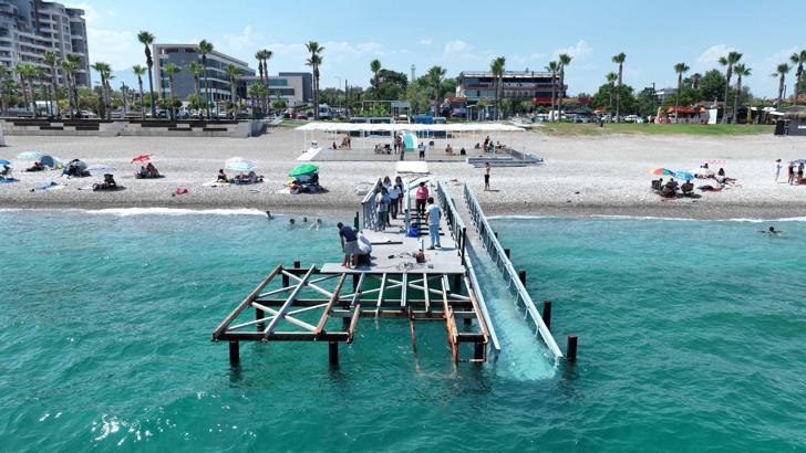 Konyaaltı Engelsiz Plaj yaza hazırlanıyor
