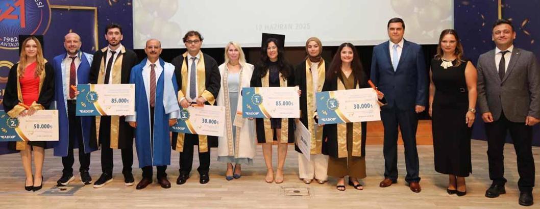 Dereceye giren genç mühendislere geleneksel Mustafa Sak ödülleri verildi