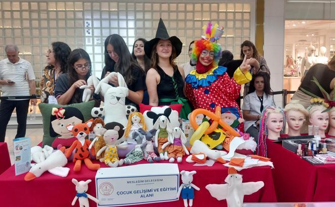 Gençler, 'Mesleğim Geleceğim' günleriyle mesleki eğitime yönlendiriliyor