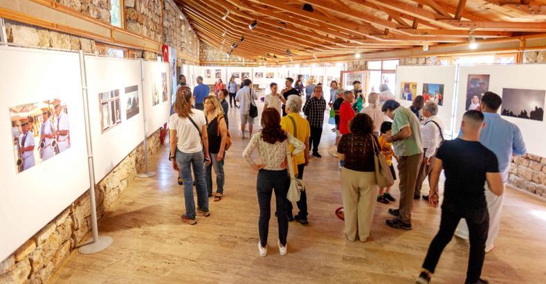 Antalya'da insan manzaraları sergisi
