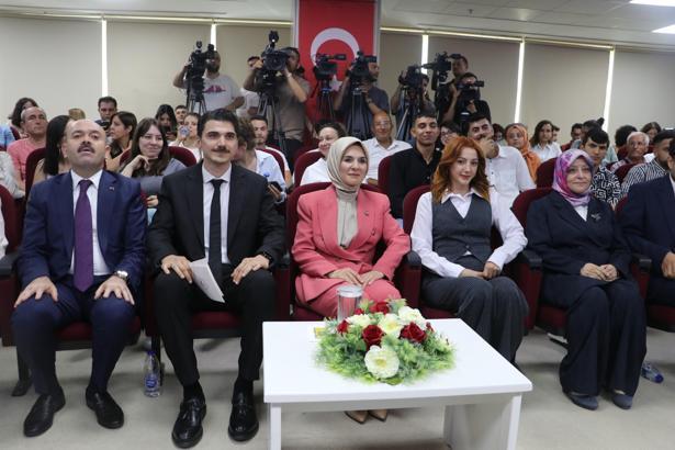 Devlet korumasında yetişen 608 genç kamuya atandı