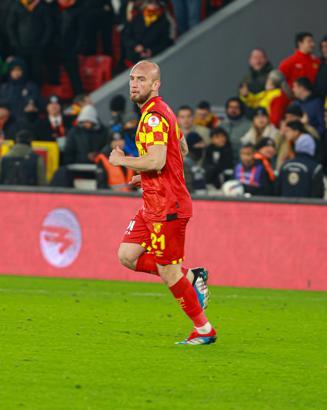 Göztepe'de 3 veda daha