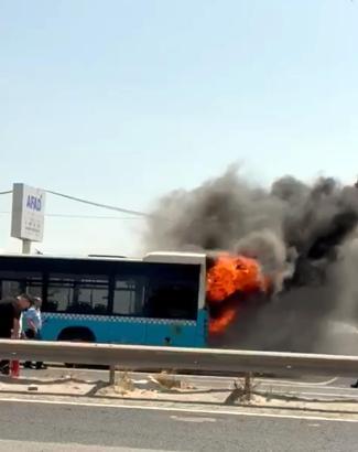 Tekirdağ'da belediye otobüsü alev aldı /Video eklendi