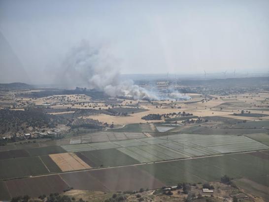 Çanakkale'de tarım arazisindeki yangın 1 saatte söndürüldü