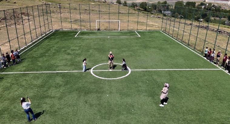 Erciş jandarmadan renkli görüntüler