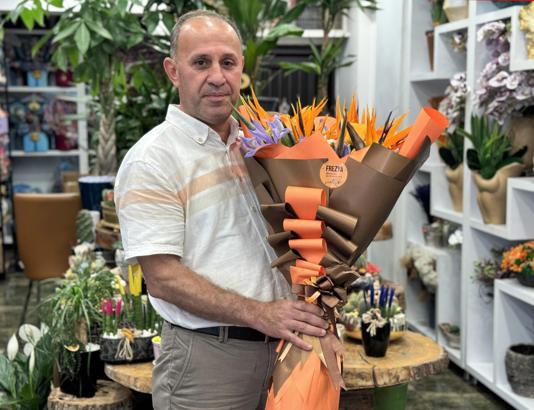 Babalar Günü öncesi 'starliçe' çiçeğine ilgi arttı