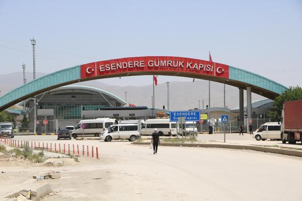 İran'a açılan sınır kapısında TIR kuyruğu