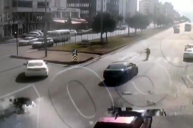 Otomobilin çarptığı yaya öldü, ehliyetsiz sürücü yakalandı