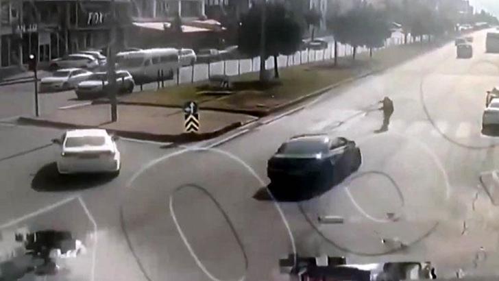 Otomobilin çarptığı yaya öldü, ehliyetsiz sürücü yakalandı