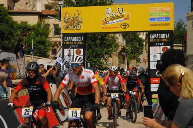 Türkiye’deki ilk elektrikli bisiklet yarışı Kapadokya’da başladı