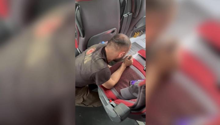 Yolcu otobüsünün koltuk altlarından kaçak ürünler çıktı