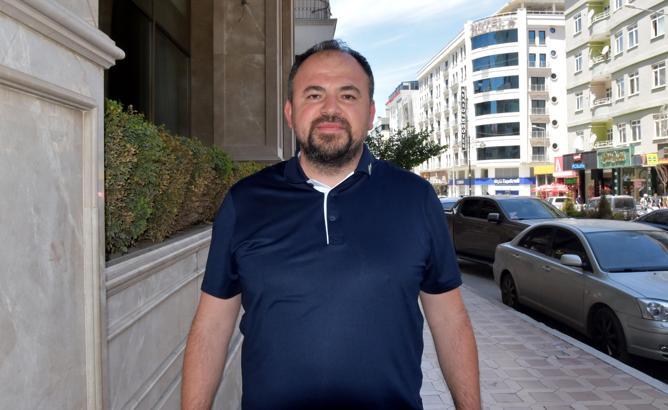 İsrail’in saldırısı sonrası saatler süren yolculuğun ardından yurdu döndü