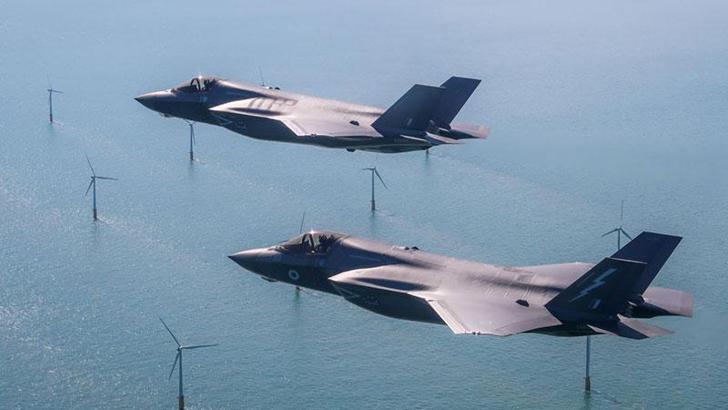 İngiltere'nin F-35 savaş uçağı Hindistan'a acil iniş yaptı