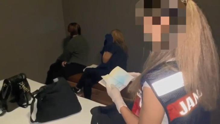 Bursa'da fuhuş ve insan ticareti operasyonu; Tayland uyruklu 12 kadın kurtarıldı