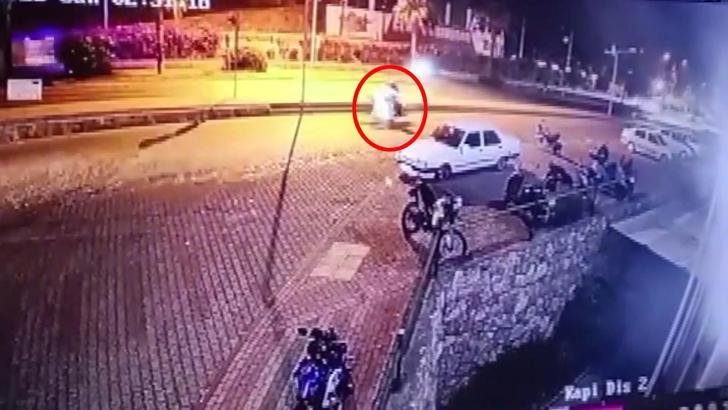 Çarpışan motosikletlerin sürücüleri öldü (2)