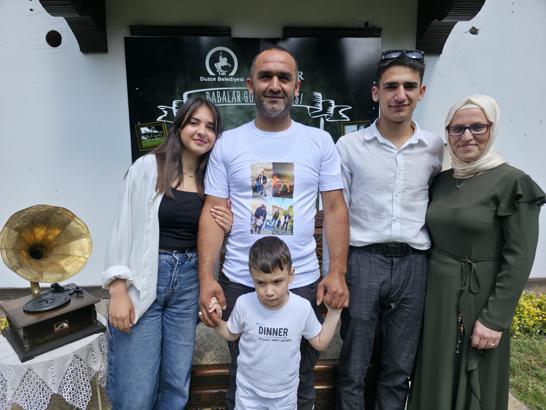 Düzce'de çalışan babalara sürpriz