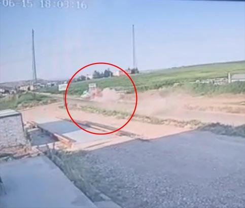 Çocukların bulunduğu otomobilin takla attığı kaza kamerada: 1 ölü, 4 yaralı