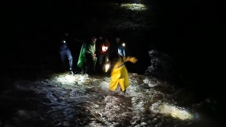 Yaylada sisten yolunu kaybeden gruba ulaşıldı