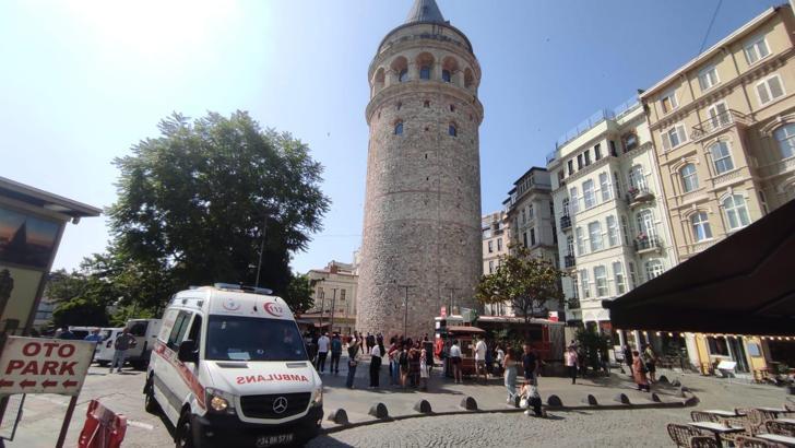 İstanbul - Galata Kulesi'nden düşen kişi hayatını kaybetti