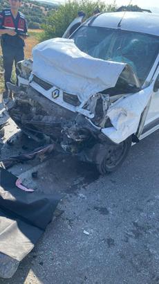 Anne ve oğlu kazada yaşamını yitirdi