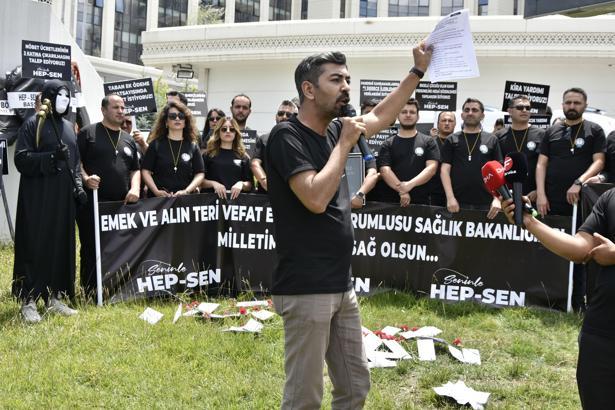 HEP-SEN’den, sağlık çalışanlarının haklarıyla ilgili basın açıklaması