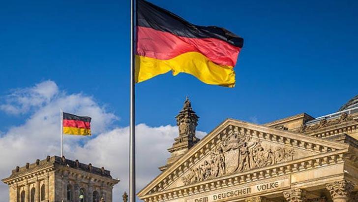 Almanya: İsrail savaş uçaklarına yakıt ikmali yapılmadı