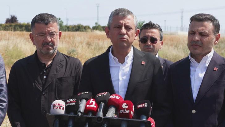 İstanbul - Özgür Özel, İmamoğlu'nun duruşması sonrasında açıklama yaptı