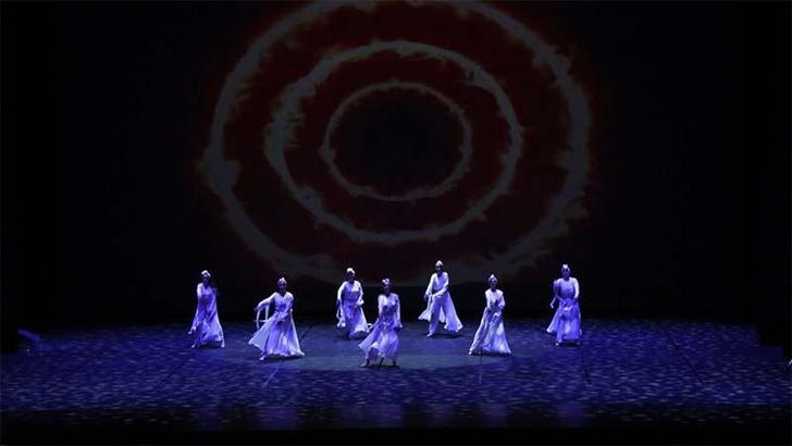 İstanbul Maarif Orkestrası ve Halk Dansları Topluluğu, AKM’de sanatseverlerle buluştu