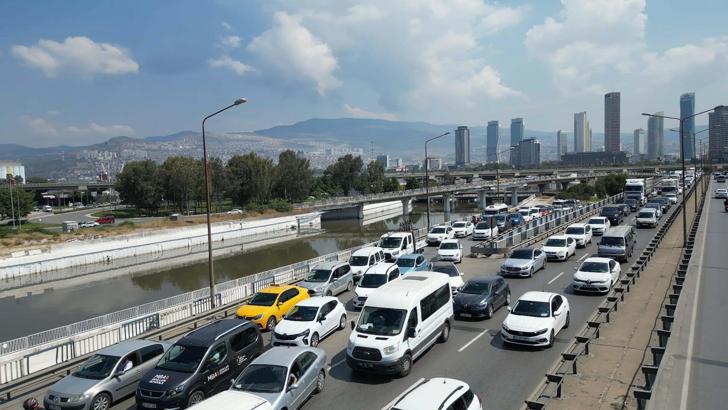 Başkan Saygılı: Ortada akıllı sistem yok, trafik akmıyor