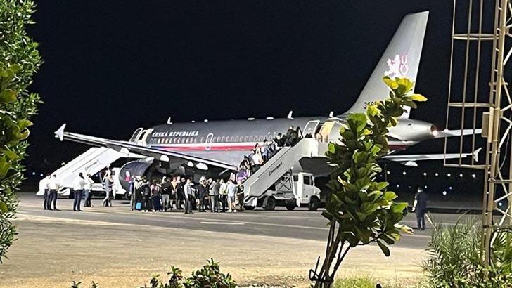 Birçok ülke vatandaşlarını İsrail’den tahliye için çalışma başlattı