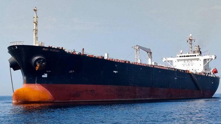 BAE: Umman Körfezi'nde iki petrol tankeri çarpıştı