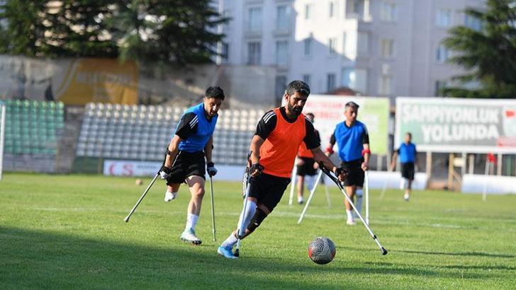 Ampute A Milli Futbol Takımı, Kırşehir kampında Polonya turnuvasına hazırlanıyor