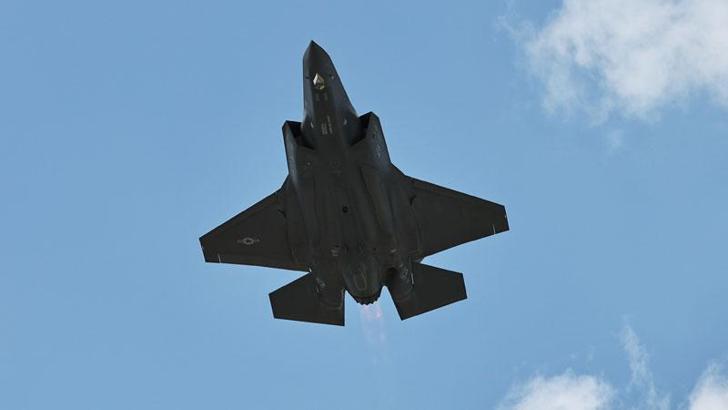 İran: Tahran'da İsrail'e ait bir F-35 düşürüldü