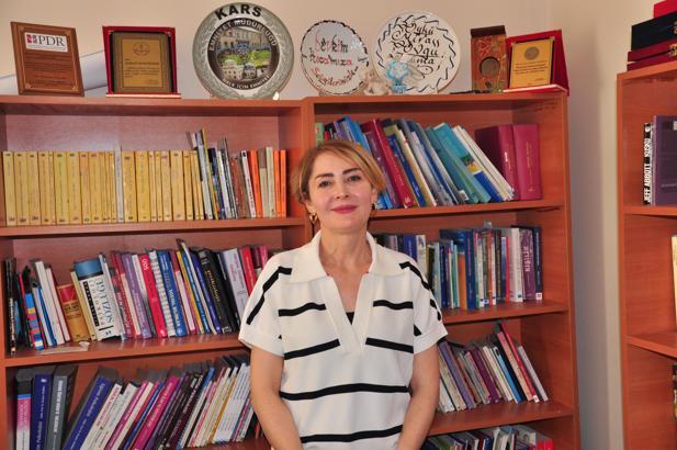 Doç. Dr. Osmanoğlu: Karnedeki her not gelişim sürecinizin bir parçasıdır