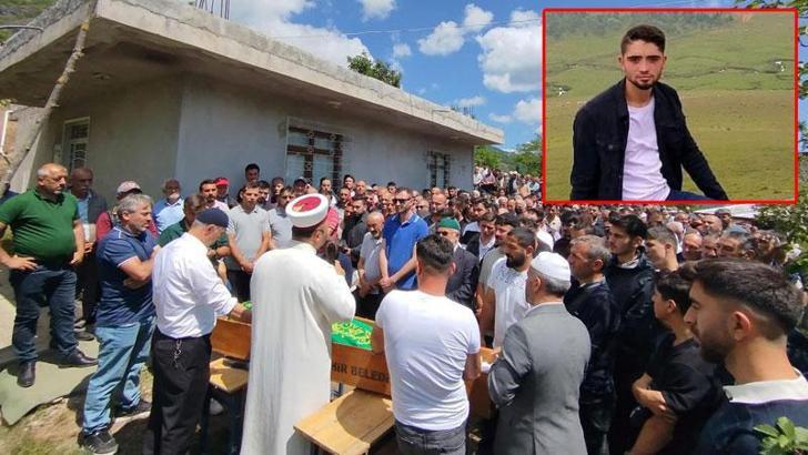 Çalıştığı sırada yıkılan binanın altında kalan iş makinesi operatörü toprağa verildi