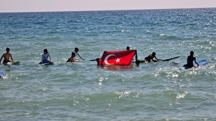 Türkiye Dalga Sörf Şampiyonası’nda Hataylı sporcular 6 madalya kazandı