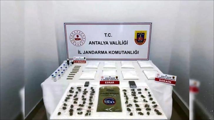 'Narkokapan-Antalya' operasyonu; 104 torbacı tutuklandı