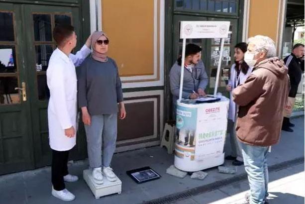 Erkeklerde 'fazla kiloluluk', kadınlarda 'obezite' oranı fazla