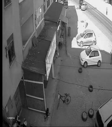 Zonguldak'ta 1'i çocuk 4 kişinin yaralandığı kaza kamerada