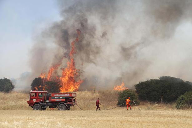 Manisa'da makilik yangını 3 saatte kontrol altında