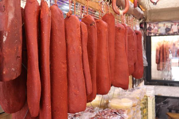 Kayseri'de pastırmacılar gurbetçi sezonunu bekliyor