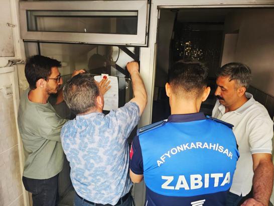 60 yıllık gazetenin binası yapı ruhsatı ve mimari projeye aykırılıklar nedeniyle mühürlendi