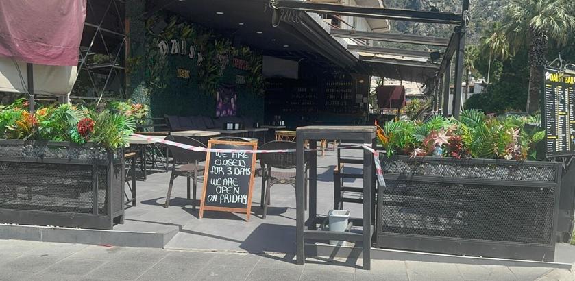 Marmaris'te eğlence mekanlarında denetimler sürüyor; 2 işletme daha kapatıldı