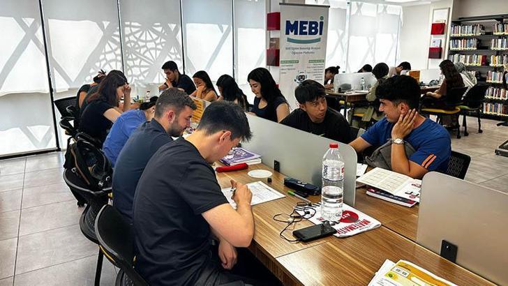 YKS adaylarına 'kaygı' uyarısı: Gözlerinizi kapatın ya da sabit bir noktaya bakın