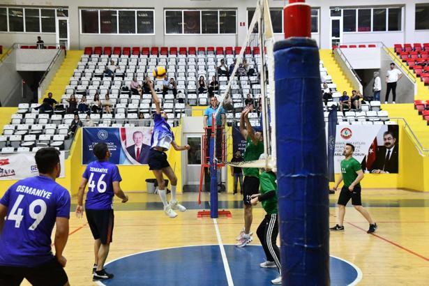 Kurumlar arası voleybol turnuvasında şampiyon belli oldu
