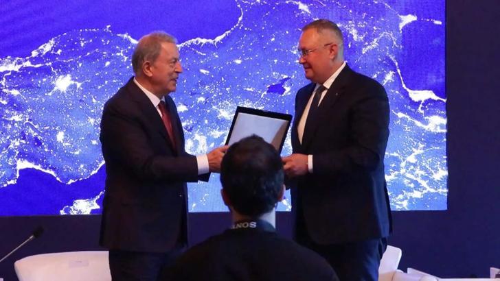 İstanbul - TBMM Milli Savunma Komisyonu Başkanı Akar: Möntrö'yü eksiksiz uygulamamız nedeniyle Karadeniz stratejik rekabet alanına dönüşmedi