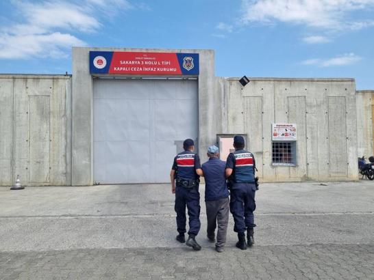 Sakarya’da uyuşturucuya 3 tutuklama