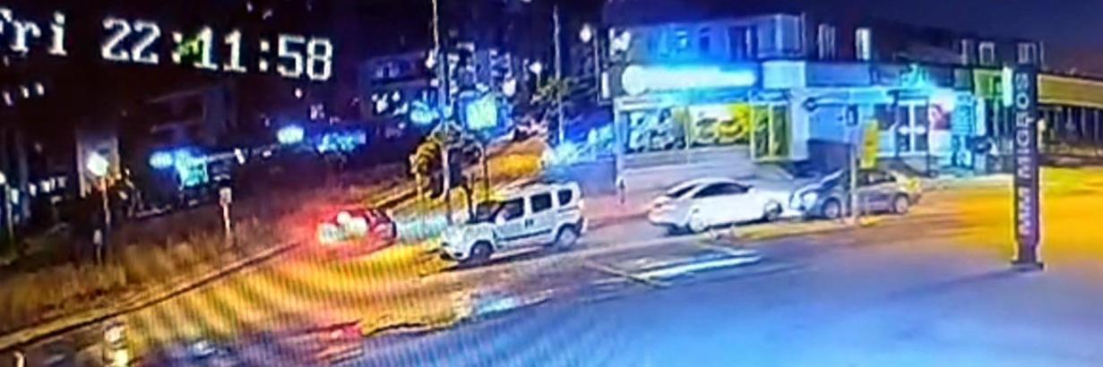 Edirne'de 4 aracın karıştığı kaza kamerada