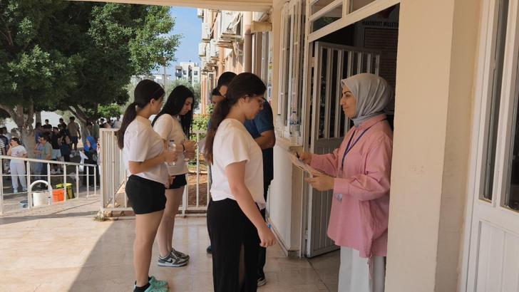 Mersin'de YKS heyecanı