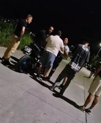 İstanbul - Avcılar Sahili'nde motosikletliyle güvenlik görevlileri arasında 'Yasak' tartışması